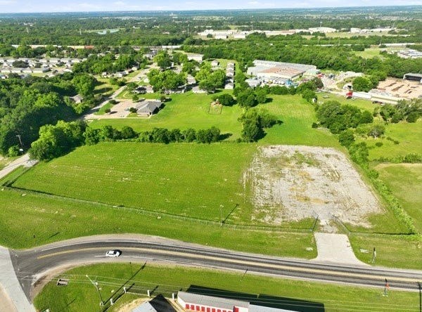 2507 Spur 469, Ennis, TX 75119