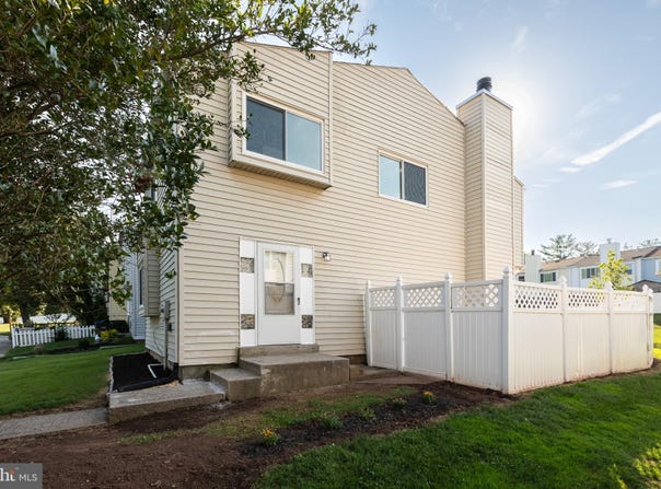 17434 HUGHES Road, POOLESVILLE, MD 20837