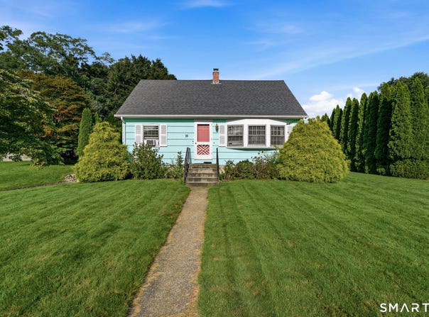 10 Lambert Drive, Norwich, CT 06360