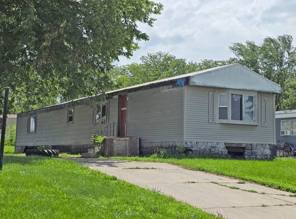 2404 N 8th St, Red Oak, IA 51566
