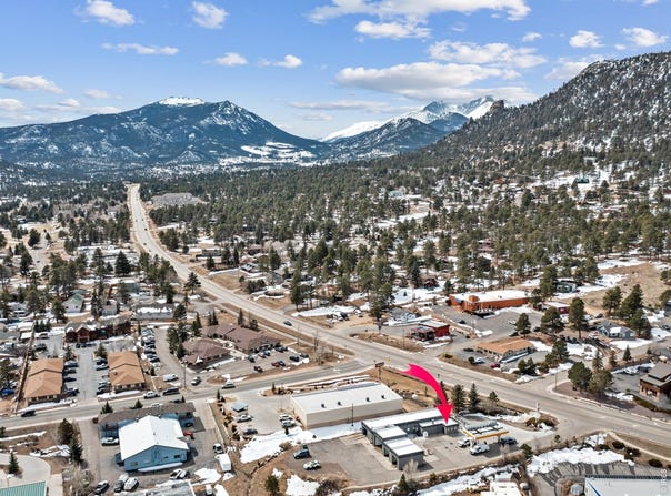 534 S Saint Vrain Ave, Estes Park, CO 80517