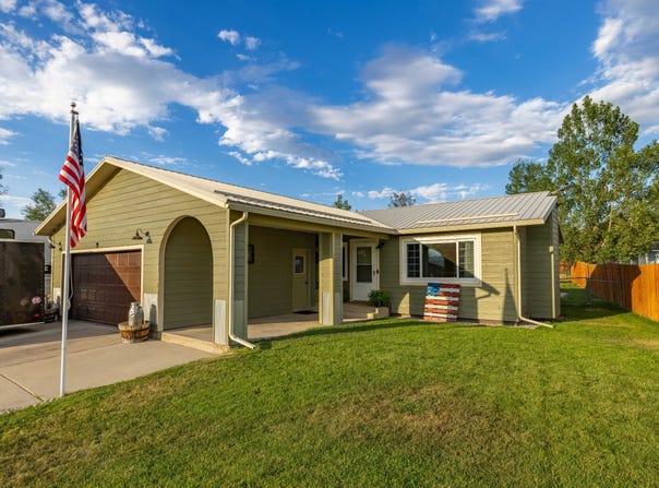 1295 McDougall Drive, Lander, WY 82520