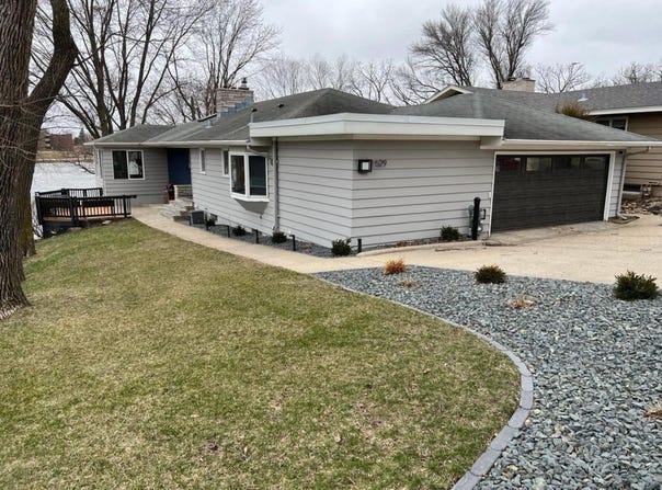 529 W Park Lane, Albert Lea, MN 56007