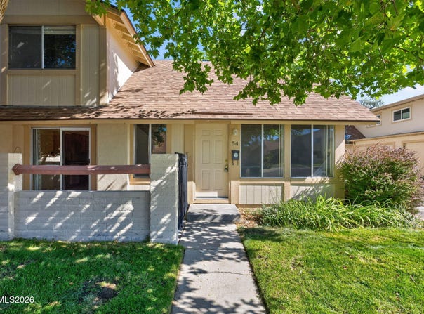 54 Condor Circle, Carson City, NV 89701
