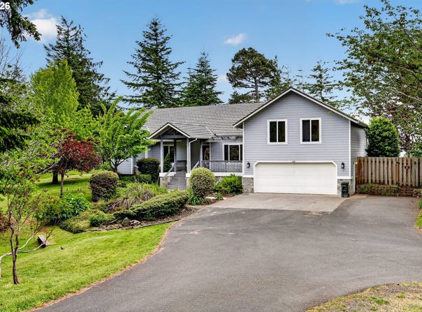 720 KINGS Ave, Lakeside, OR 97449