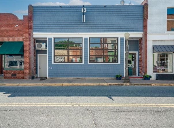 8 North ST, Onancock, VA 23417