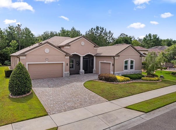 8348 BRIDGEPORT BAY Circle, MOUNT DORA, FL 32757