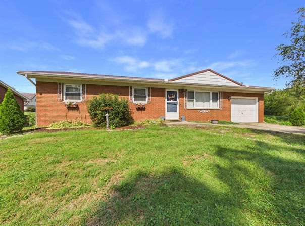 220 County Rd 123, Chesapeake, OH 45619