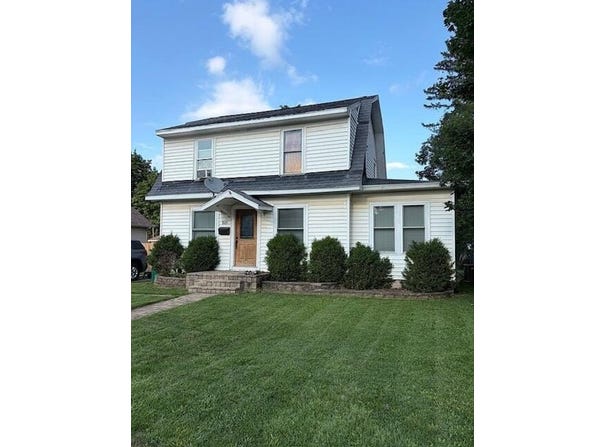 803 N Nottawa Street, Sturgis, MI 49091