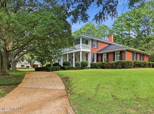 64 Saint Andrews Place, Jackson, MS 39211