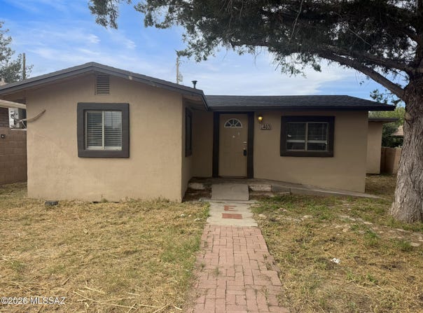 403 E Navajo Street, Huachuca City, AZ 85616