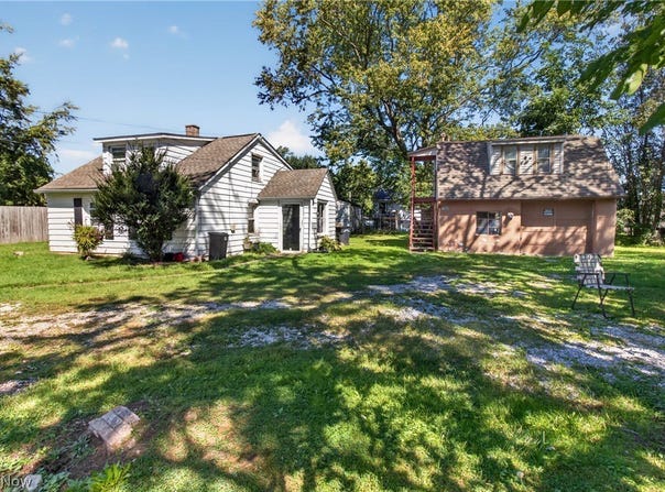 186 Parmely Avenue, Elyria, OH 44035