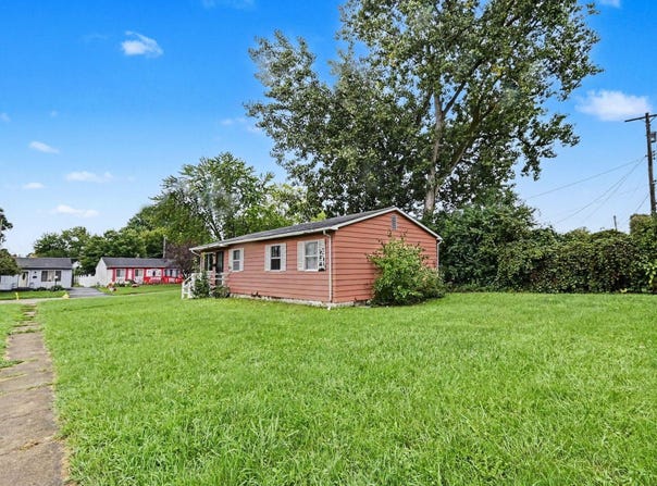 6701 Dana Lane, Flint, MI 48504