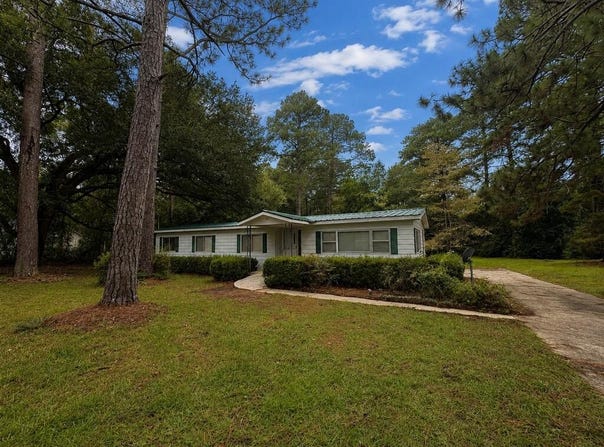 152 Thomas, Leesburg, GA 31763
