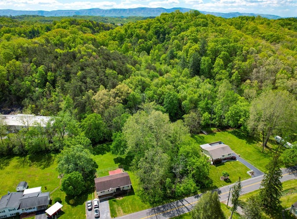 Cedar Valley Road, Bristol, TN 37620