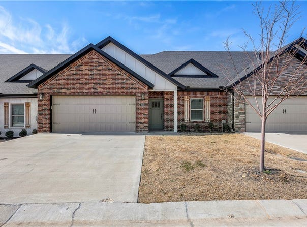 1610 S 17th Place, Rogers, AR 72758