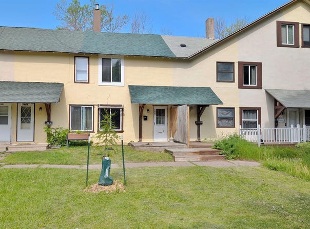 1447 90th Ave W, Duluth, MN 55808