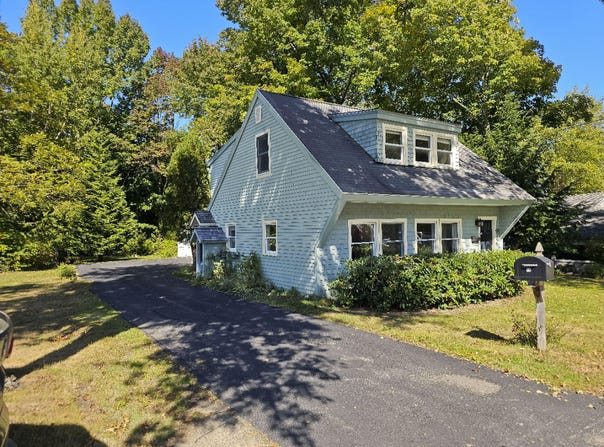 19 Bradbury Street, Belfast, ME 04915