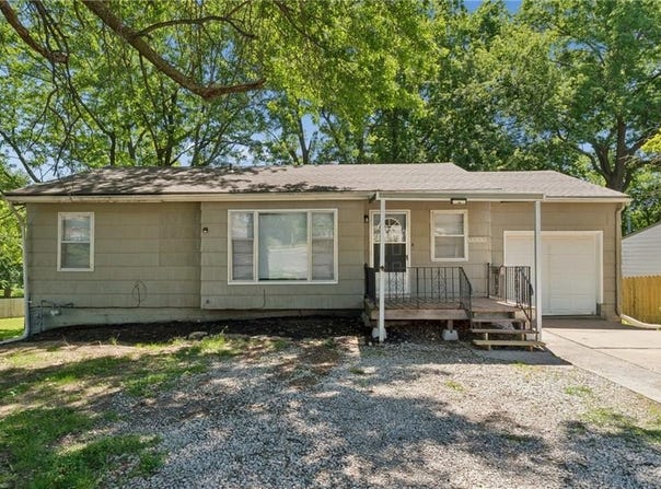 5809 Ralston Avenue, Raytown, MO 64133