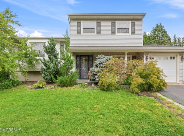 19 Barton Road, Old Bridge, NJ 08857