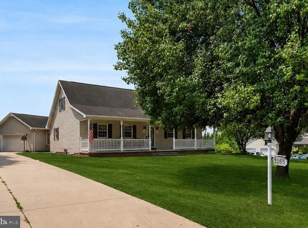1165 FOX RUN Terrace, HANOVER, PA 17331