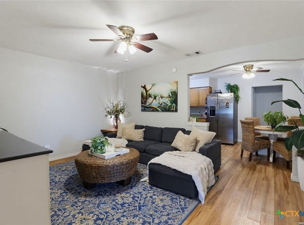 1502 Eichen Road, New Braunfels, TX 78130