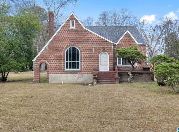 611 NE CLARK STREET, CULLMAN, AL 35055