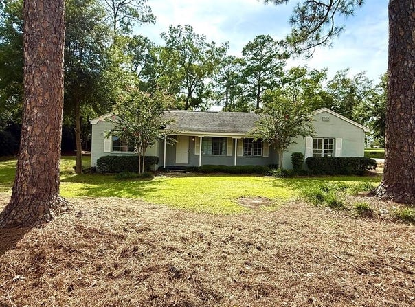 3060 McDonald St, Pavo, GA 31778