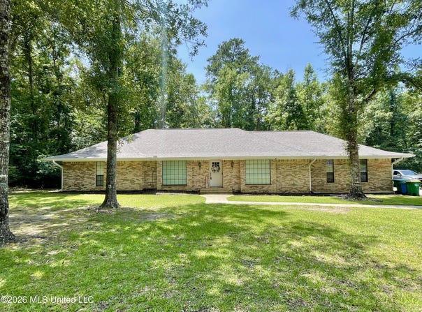 2500 Tearose Lane, Moss Point, MS 39562