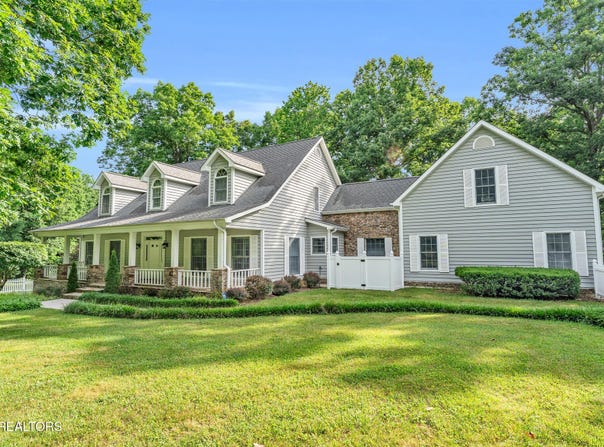 2570 Martha Washington Rd, Clarkrange, TN 38553