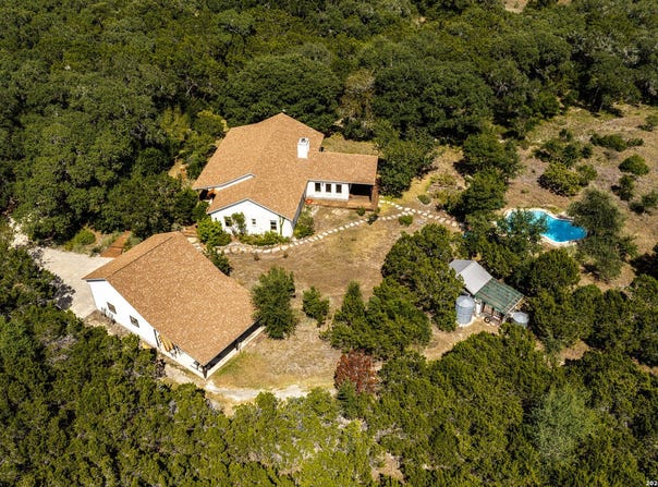 17840 HELOTES SPRINGS RD, Helotes, TX 78023