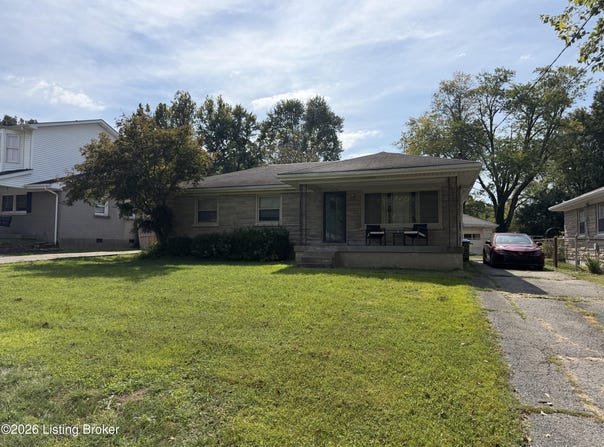 310 Chieftain Dr, Louisville, KY 40118