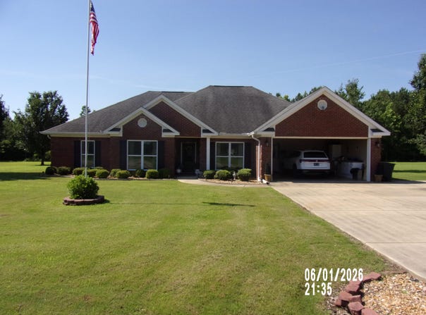 132 Red Oak Lane, Columbus, MS 39705