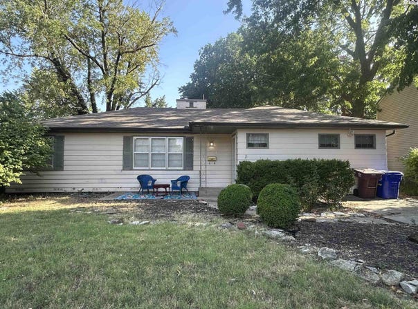 762 E Simpson St, McPherson, KS 67460