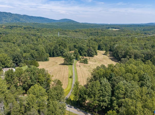 3595 E RED HILL RD, CHARLOTTESVILLE, VA 22903