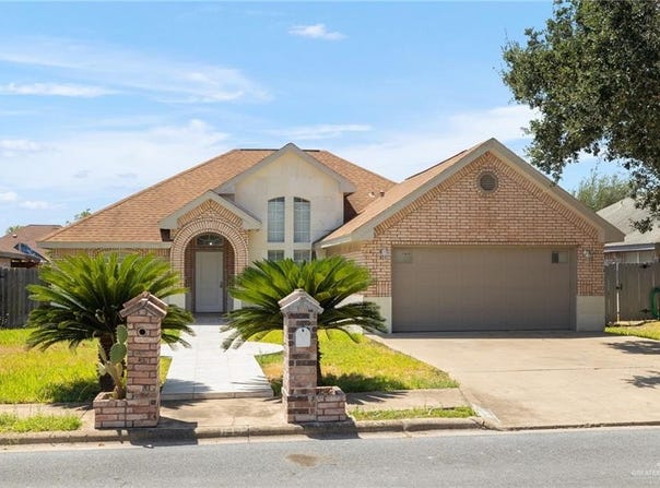 917 W Parkway Drive, Pharr, TX 78577