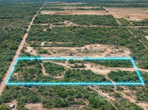 20 acres Cr 421, Christine, TX 78012