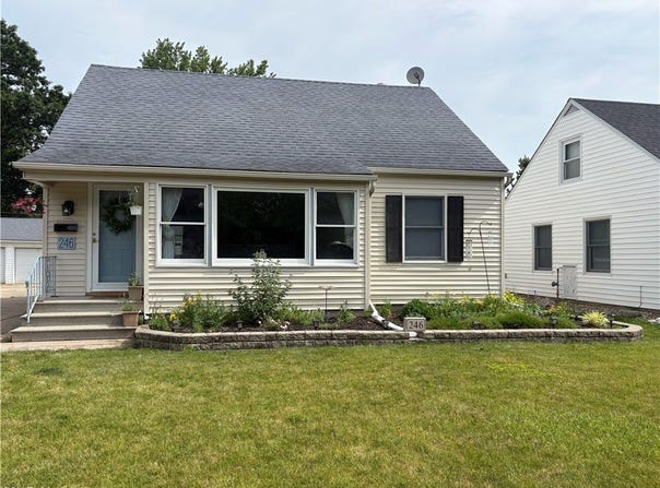 246 Hilliard Road, Elyria, OH 44035