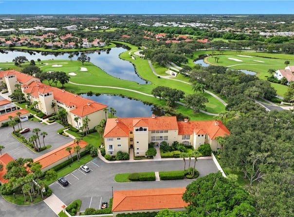 5085 Harmony Circle 201, Vero Beach, FL 32967
