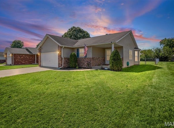 431 Pheasant Lane, Moro, IL 62067