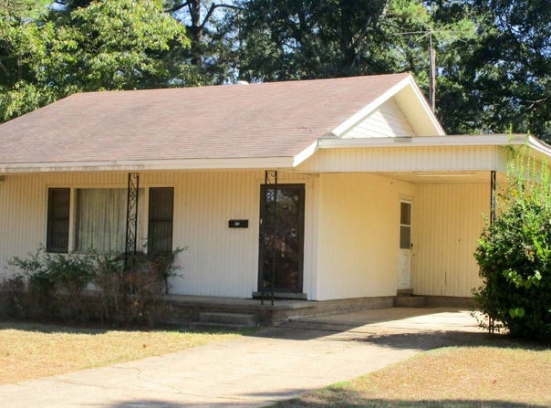 1806 N Jackson, Magnolia, AR 71753