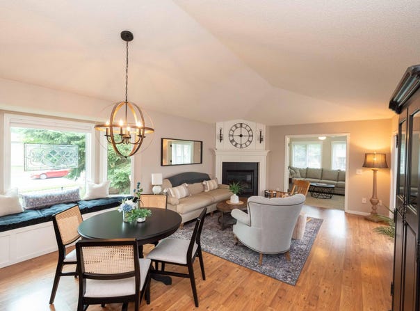 14348 Embassy Way, Apple Valley, MN 55124