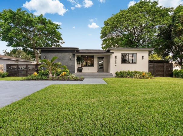 904 NW 6th Ter, Hallandale Beach, FL 33009