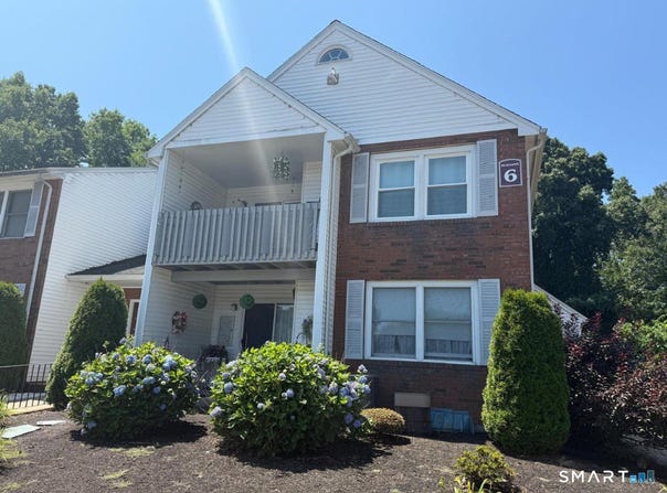 6 Concorde Way, Windsor Locks, CT 06096