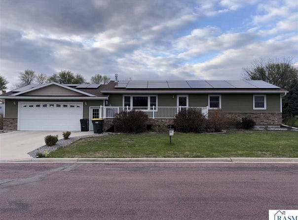219 SE 5th Street, Madelia, MN 56062