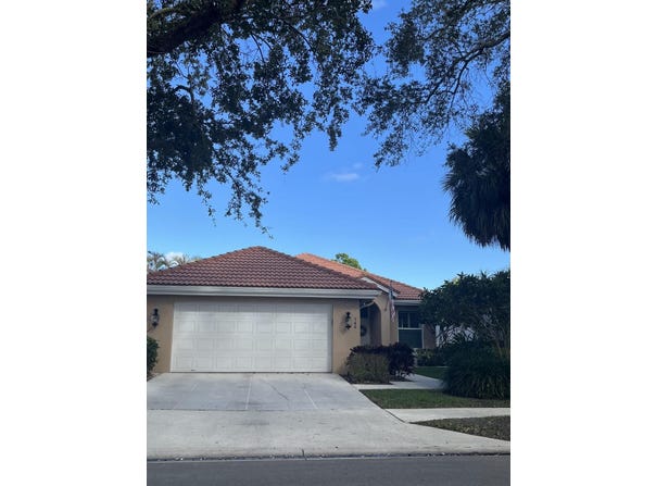 144 Hampton Circle, Jupiter, FL 33458