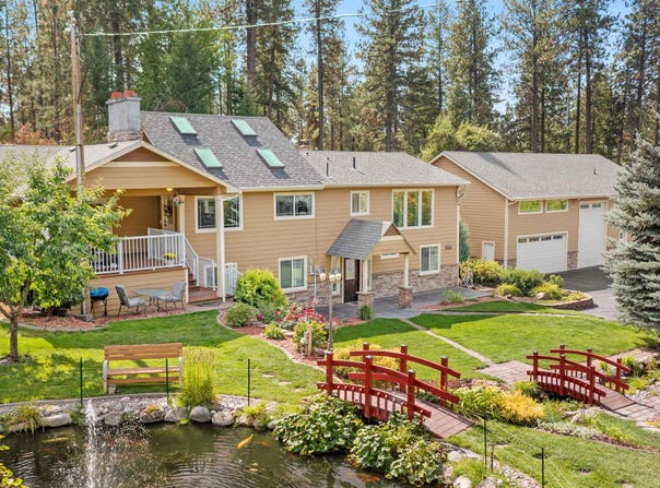 15922 E Foothills Rd, Spokane, WA 99217