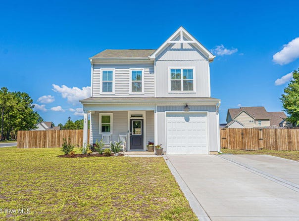 70 Walkabout Drive, Aberdeen, NC 28315
