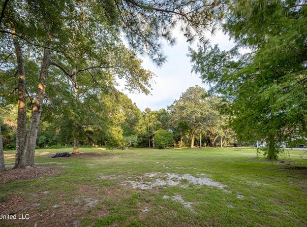 Pointe Aux Chenes lot: 4, Ocean Springs, MS 39564