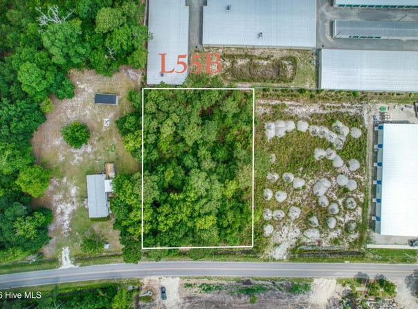 168 J H Batts Road, Surf City, NC 28445